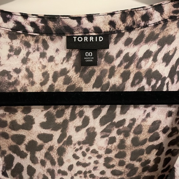 Leopard Print Button-Up Dress - Picture 4 of 5